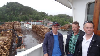 NYSKAPENDE (F.v.): Medeier i Energihogst Lyder Birkeland, driftsleder Benny Frånberg og daglig leder og medeier Ole Andres Aunet. (Foto: Helge Kårstad).