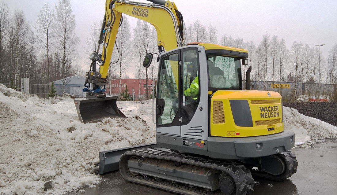 Wacker Neuson ET90.