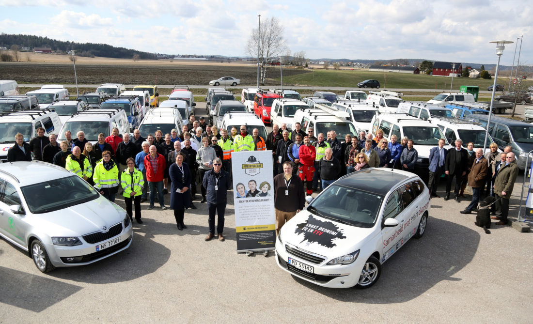 Oppmøtet og engasjementet var stort da #Medbyggerne-kampanjen ble lansert utenfor Tønsberg 14. april. (Foto: Runar Daler).