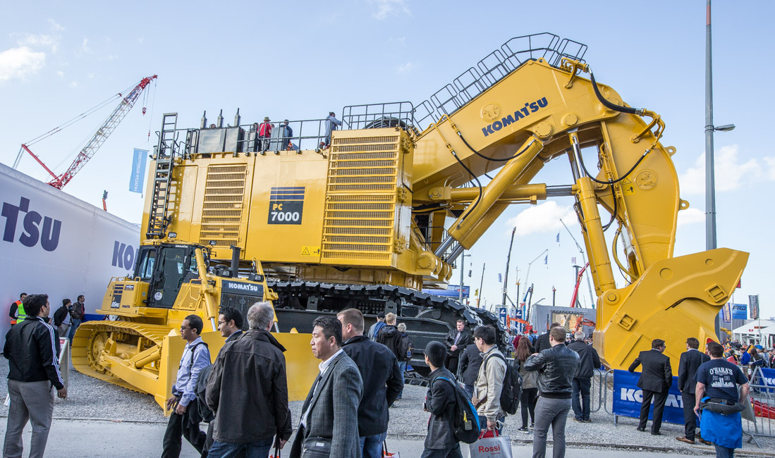 Komatsu PC7000