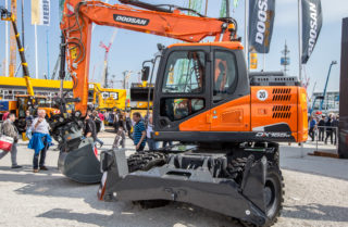 doosan_dx165w