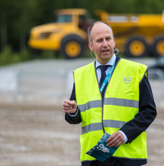 Jörgen Sjöstrand er sjef på Volvo CEs dumperfabrikk.
