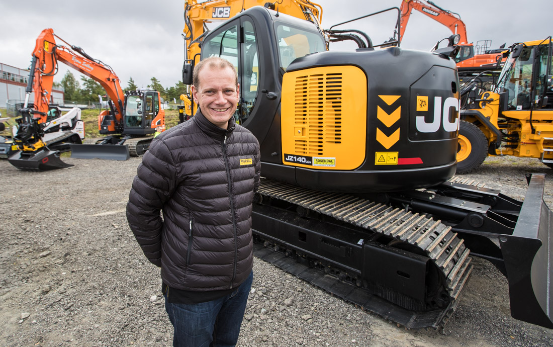 Olav Hauer 14-tonnere JCB JZ140LC+ Doosan DX140-5 LC.