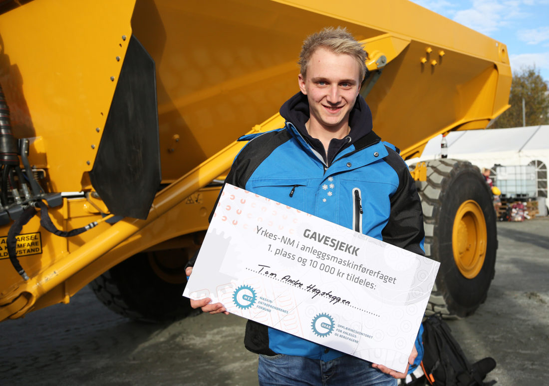 Tom Andre Høgsteggen (20) vant Yrkes-NM i anleggsmaskinførerfaget. (Foto: Runar F. Daler).