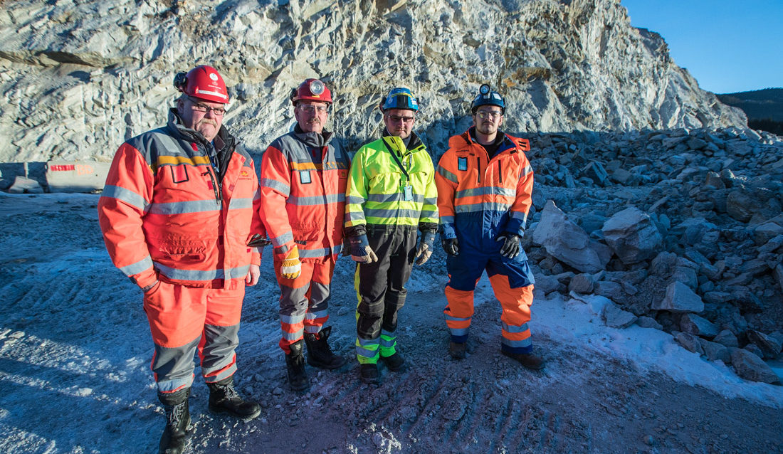 F.v. Oddvar Pedersen i Statens vegvesen, Stein Ulvesveen i Statens vegvesen, Kenneth Svendsen i Vestfold Fjellboring AS og Eivind Strand i Skanska