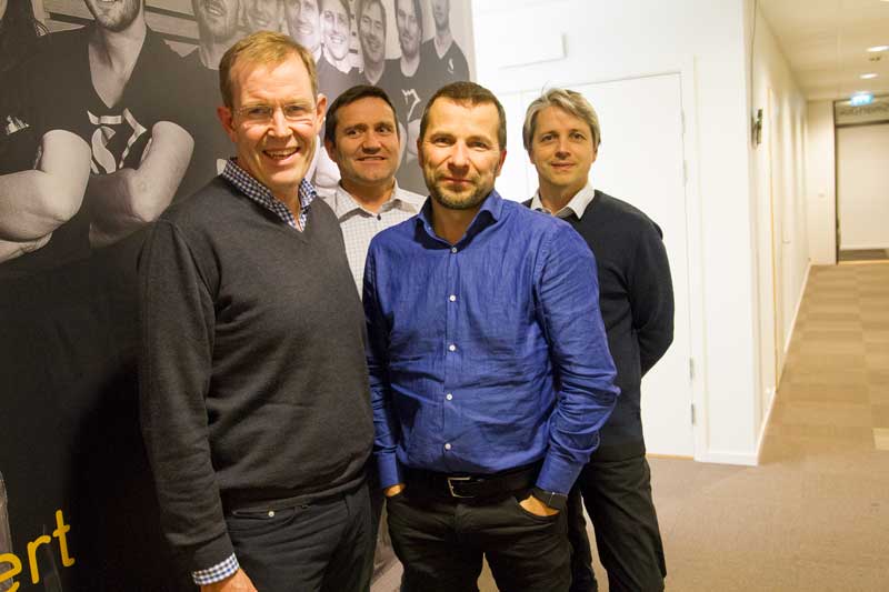 "Digitaliseringsguru" Lars Chr Christensen (t.v), sammen med SmartDoks Bjørn Tore Hagberg, Per Tore Hansen og Roger Skarvik. Christensen kan treffes på SmartDok-dagen. (Foto: SmartDok).