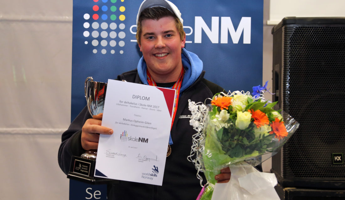 Markus Opheim Gilen vant tidenes første skole-NM i anleggsmaskinkjøring. (Foto: Runar F. Daler).