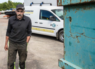 Eivind Ottesen driver Tjøme Graveservice. 