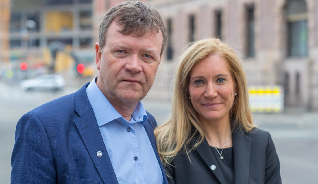 Administrerende direktør Julie M. Brodtkorb og styreleder Arnstein Repstad i MEF etterlyser flere skoleplasser innen anleggsfag og relaterte fag. (Foto: Jørn Søderholm).