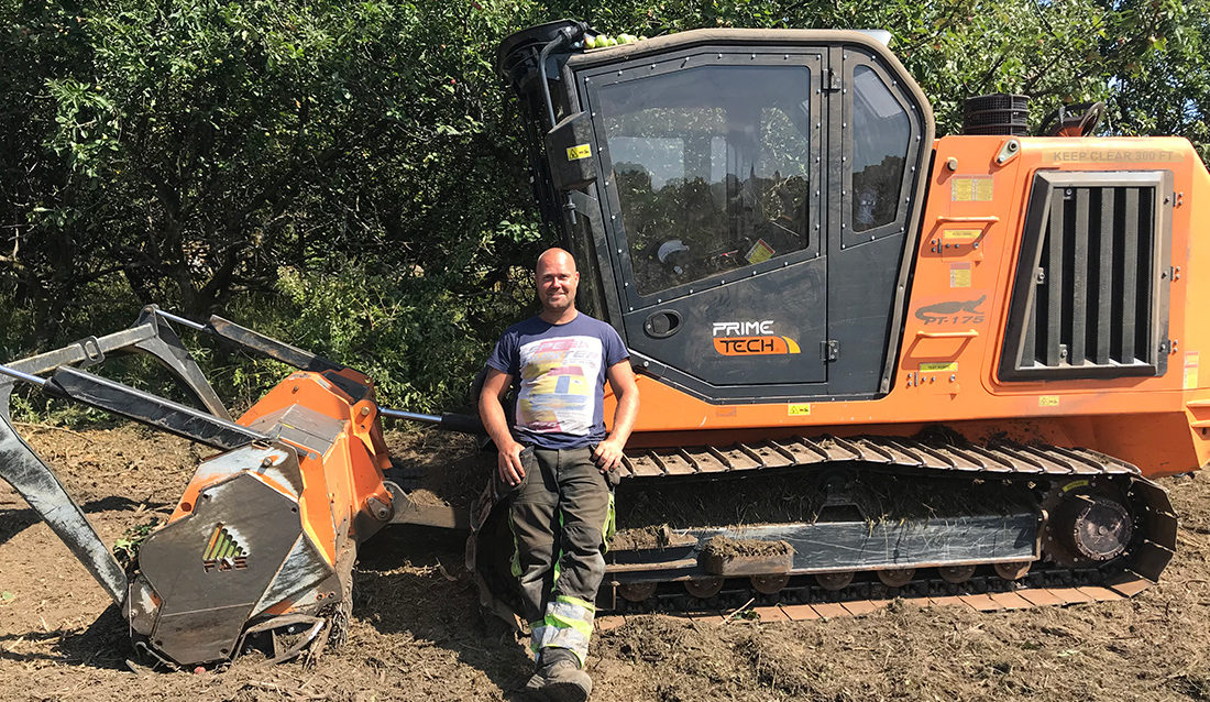 FØRST: Trond Ivar Trondsen i Nye Rubb & Stubb AS fikk overlevert første Prime Tech fra Skjetne Maskin, en brukt PT-175.