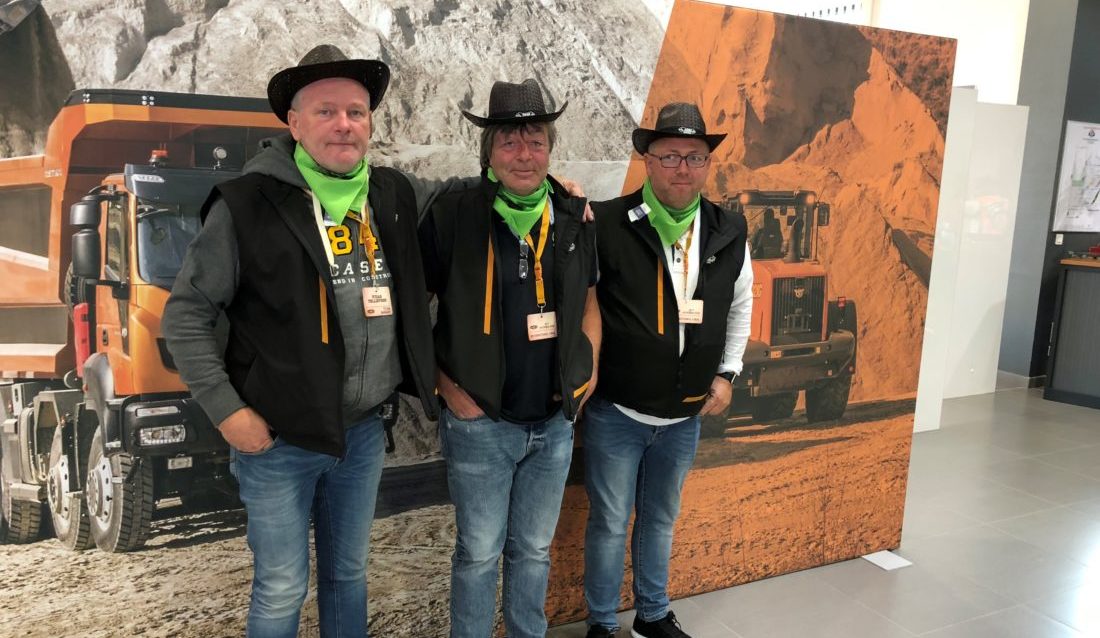 Fra venstre: Vidar Tellefsen (Tellefsen AS), Jan Schikora (Anleggsdrift AS) og Jan Rune Pedersen (Tellefsen AS). (Foto: Brubakken AS).