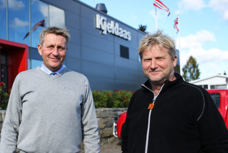 FELLES MÅL: lærlingeansvarlig i Kjeldaas, Trond Erik Haug (t.v.), og daglig leder for OKAB i Buskerud, Vestfold og Telemark, Stein Egil Ødegård, jobber sammen for lærlingene. (Foto: Runar F. Daler).
