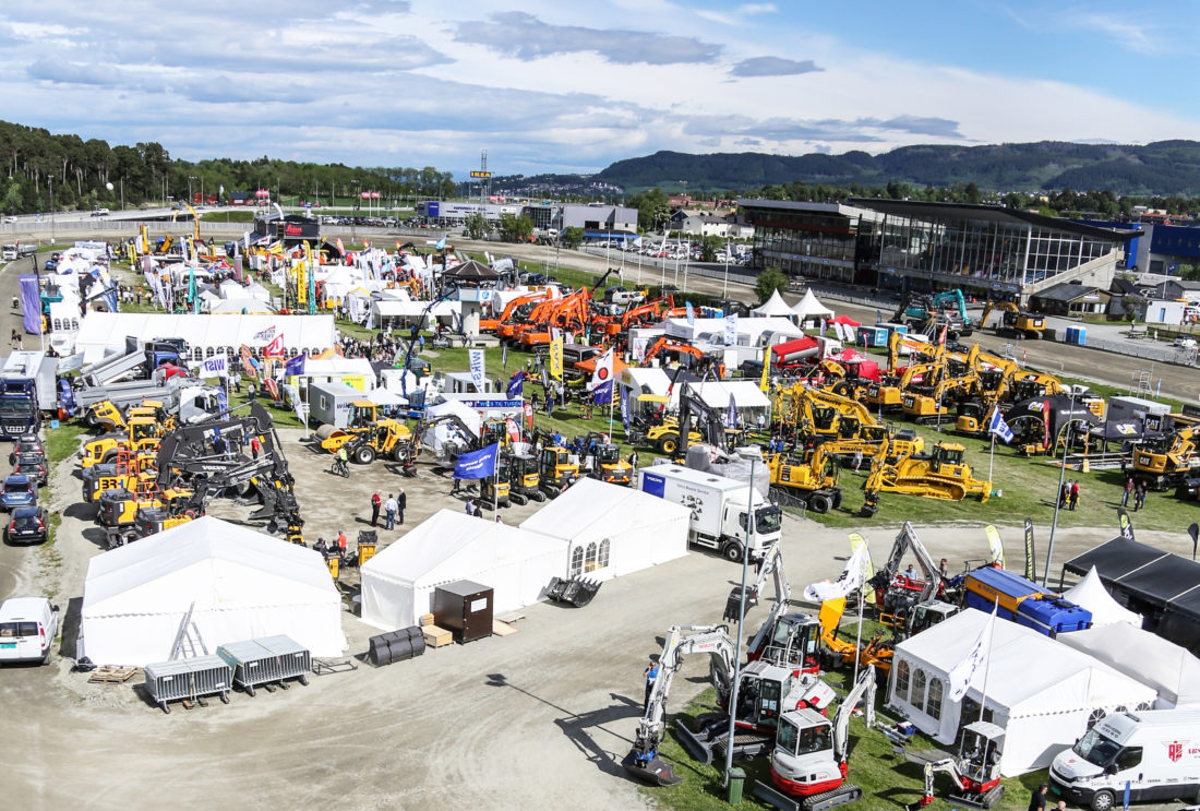 2017-SUKSESS: Det er ikke første gangen en travbane blir brukt til MEFA-messe. Dette er fra Leangen Travbane i 2017, og MEFA 2019 på Forus vil nok bli ganske likt. (Foto: Runar F. Daler).