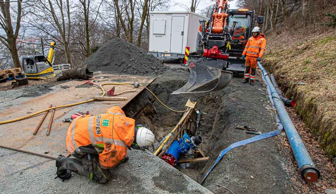 Anleggsrørlegger, arbeid på vannledning