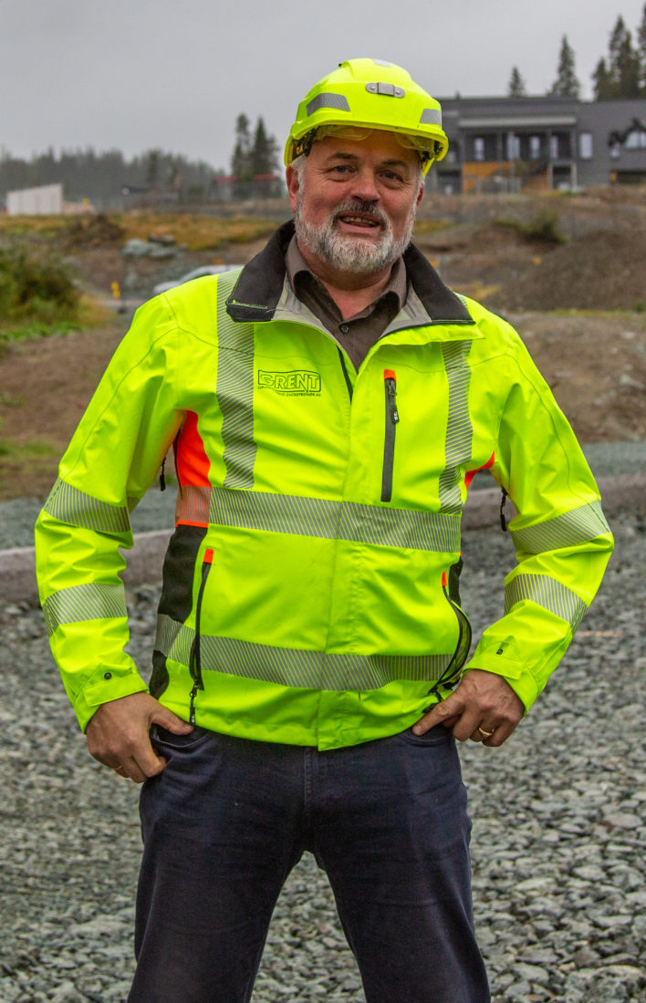 RESPEKT: – Lærlingene blir behandlet med respekt, og vi er opptatt av at de skal bli sett, sier daglig leder Karstein Singstad. (Foto: Runar F. Daler).