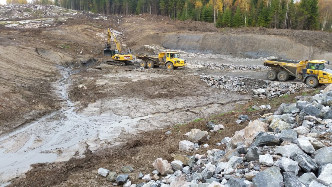 Vann fra anleggsprosjekter kan ha negativ påvirkning på fisk. Nå skal et forskningsprosjekt gi svar på det. ​(Foto: Lene Heier/Statens vegvesen)