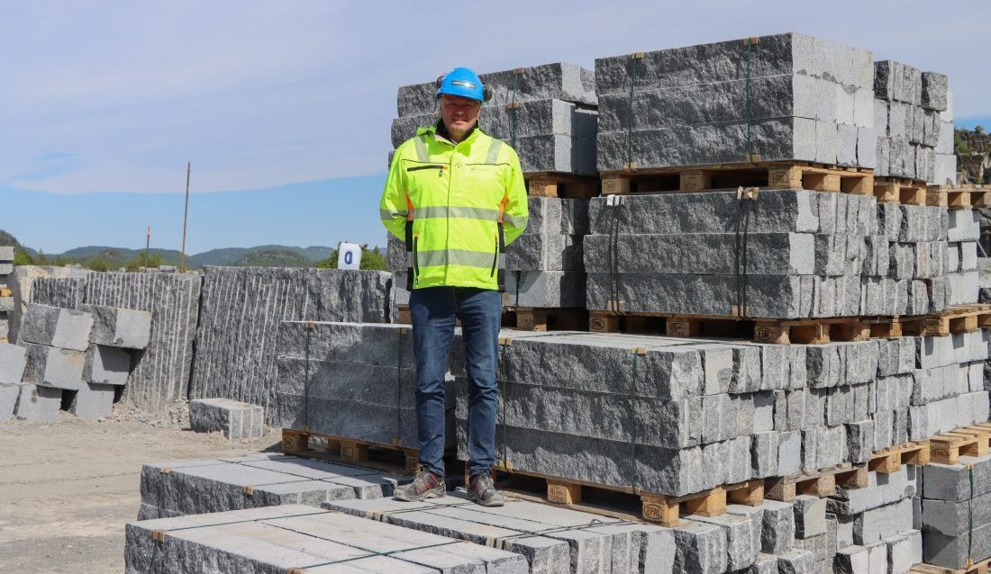 Jan Henrik Hansen, daglig leder i Larvikittblokka. (Foto: Njål Hagen)