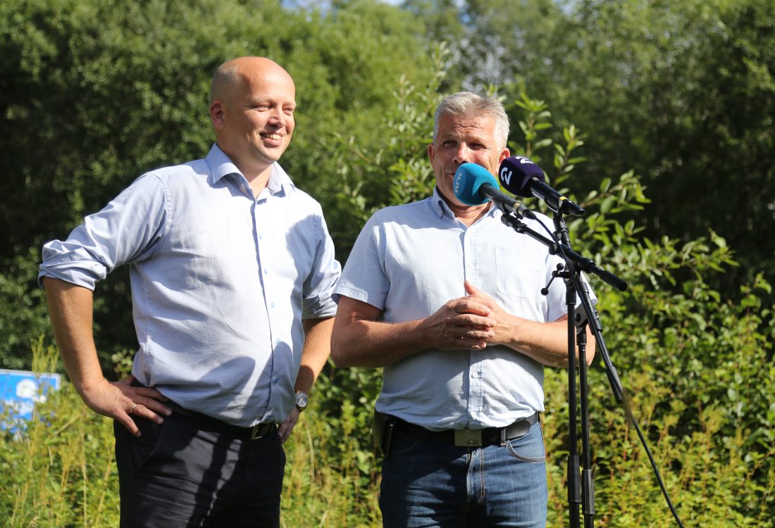 Finansminister Trygve Slagsvold Vedum og samferdselsminister og fiskeri- og havminister Bjørnar Skjæran hadde med seg store nyheter til Fauske (Foto: Runar F. Daler).