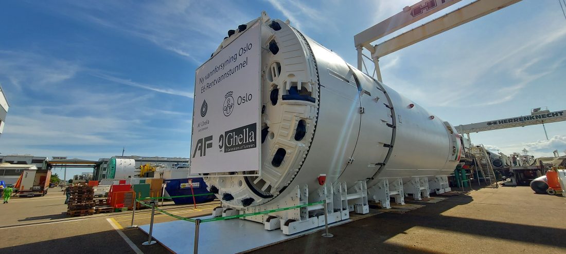 Her er TBM-en, med en diameter på diameter på 7,08 meter, hos leverandøren Herrenknecht i Tyskland, klar for å transporteres til Norge. Men først skal den demonteres. (Foto: Herrenknecht)