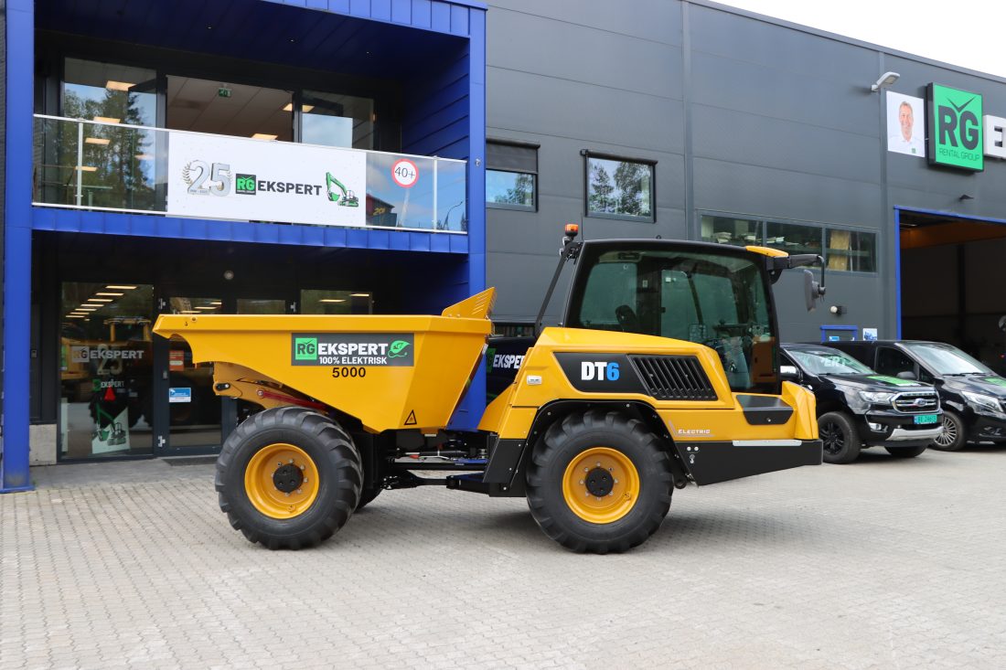 Norges første Hydrema DT6 electric ble levert til Rental Group Ekspert, og går inn i en allerede relativt stor elektrisk utleieflåte. (Foto: Njål Hagen)