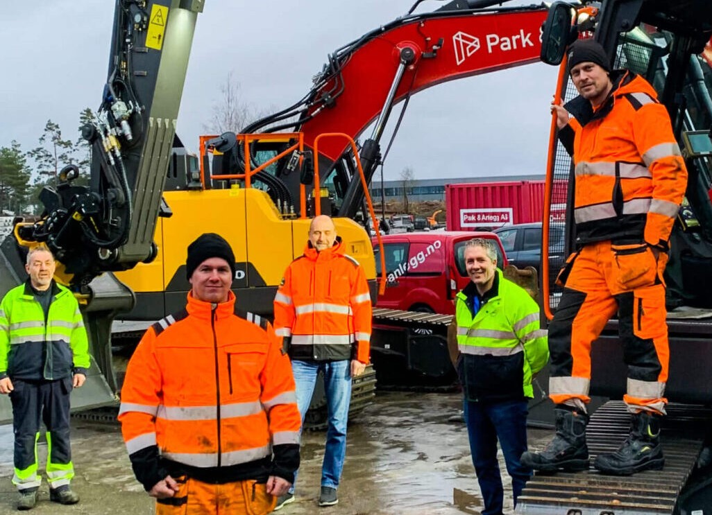 Park & Anlegg AS hadde innbrudd på et av anleggene, og hvor viktig utstyr ble stjålet. Sporingsbrikker fra ABAX gjorde at tyvene ble stoppet og arrestert på fergekaia i Estland. (Foto: ABAX)