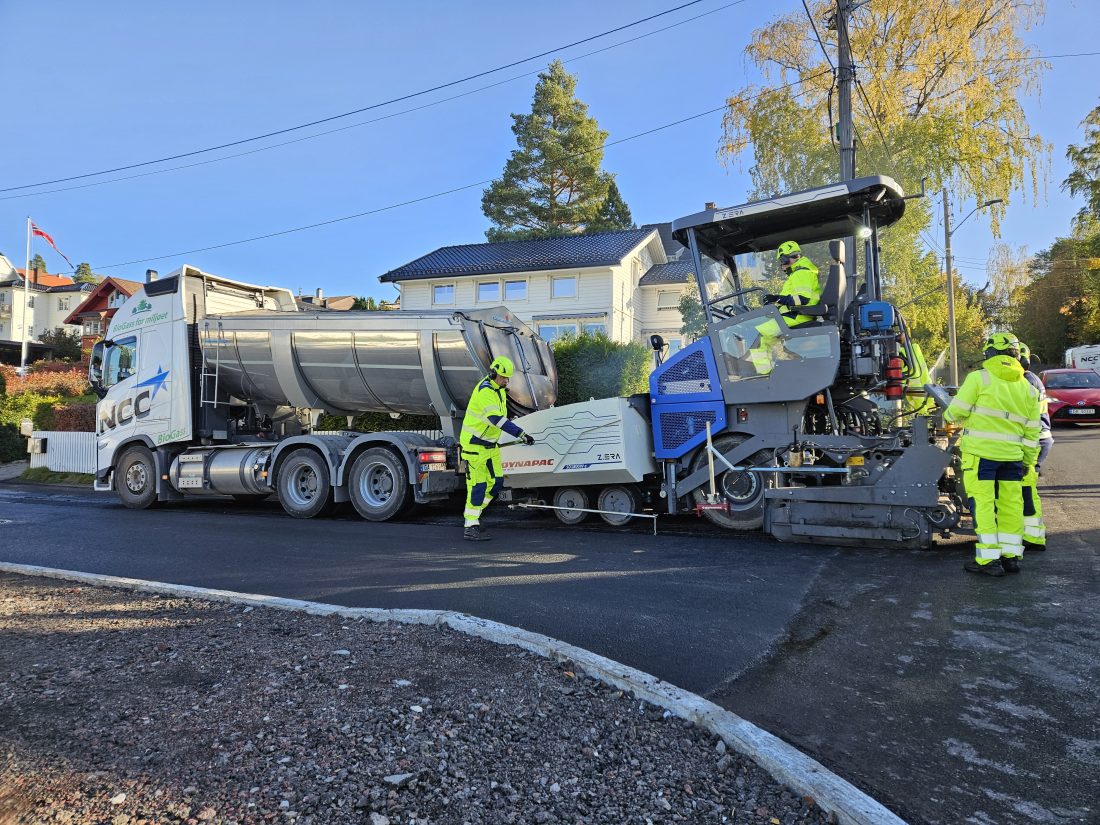 NCC har testet en elektrisk asfaltutlegger i Oslo-området. (Foto: NCC)
