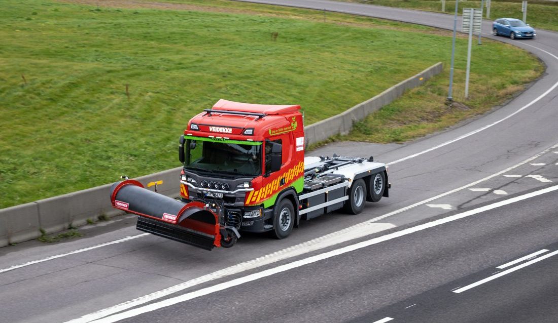Veidekke skal ta i bruk en elektrisk Scania 25P på driftskontrakten i Vestfold og Telemark. (Foto: Norsk Scania)