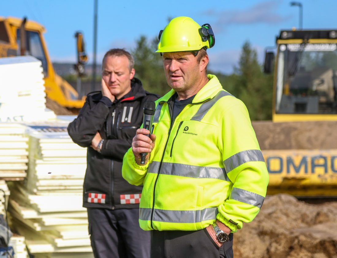 ARBEIDSTILSYNET: Seniorinspektør Terje Viken Arbeidstilsynet forklarte Arbeidstilsynets rolle i en ulykkessituasjon. (Foto: Runar F. Daler)