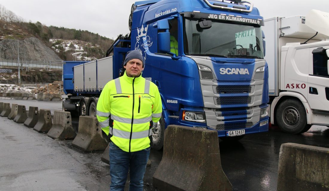 Styret i Becker Entreprenør meldte oppbud torsdag. Daglig leder Hans-Erik Becker startet selskapet i 2001, og har satset tung på elektriske maskiner i de senere årene. (Foto: Njål Hagen)