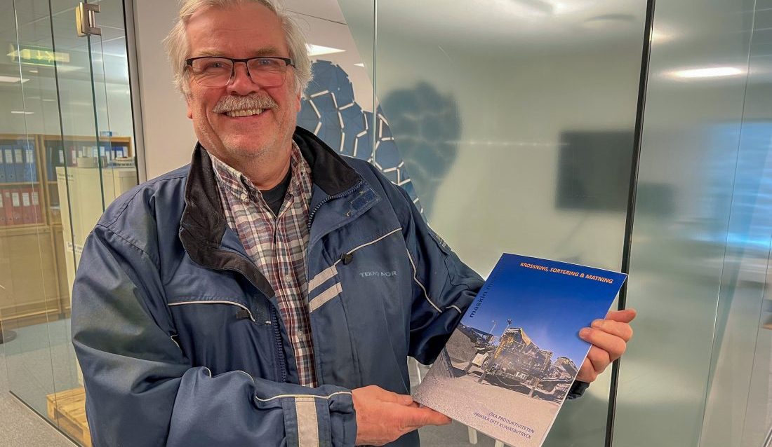Birger Gladhus, daglig leder i Tekno-Nor AS er veldig fornøyd med å ha blitt norsk forhandler for knuse-, sikte- og sorteringsverkene fra Maskin Mekano AB igjen. (Foto: Njål Hagen)
