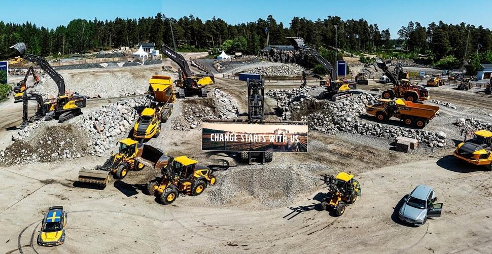 Under Volvo Days 2024 i Eskilstuna viser Volvo CE frem et stort antall nye både konvensjonelle og batterielektriske maskiner. (Foto: Volvo CE)