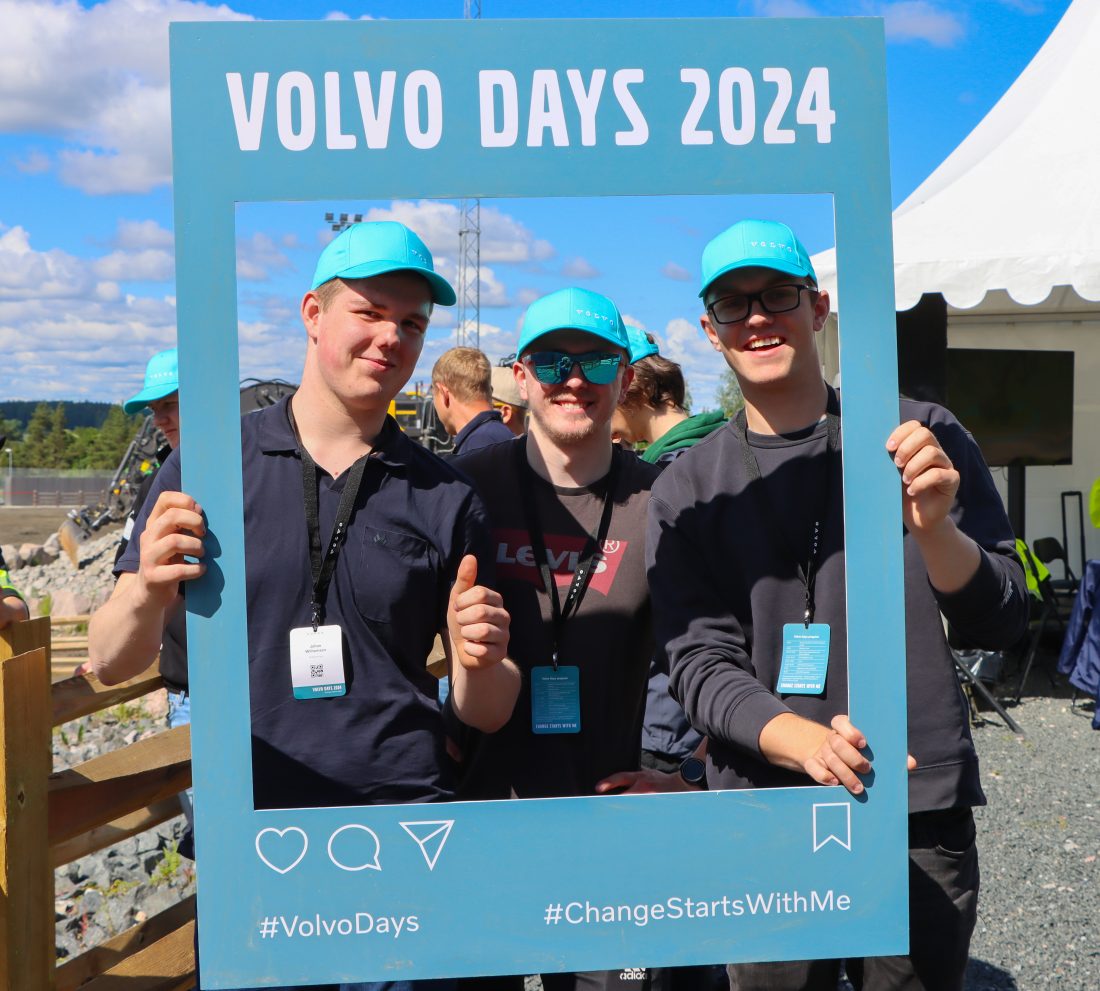 Rammet inn: Johan Wilhemsen, Kirkenes vgs.(t.v.), Sverre Hanssen, Fauske vgs., og Elias Olsbu, Sam Eyde vgs. (Foto: Njål Hagen)