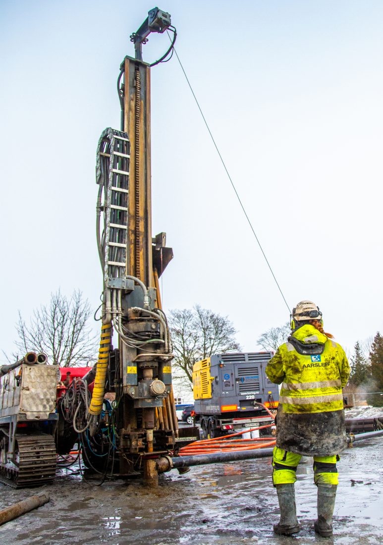 Aarsleff Fundamentering & Boring het Sør-Norsk Boring fram til 2020. Samme år var to av bedriftens ansatte først i landet med det nye fagbrevet brønnborer fastland. I dag er over 50 prosent av de ansatte faglærte. Bildet er fra tidligere i år. (Foto: Runar F. Daler)