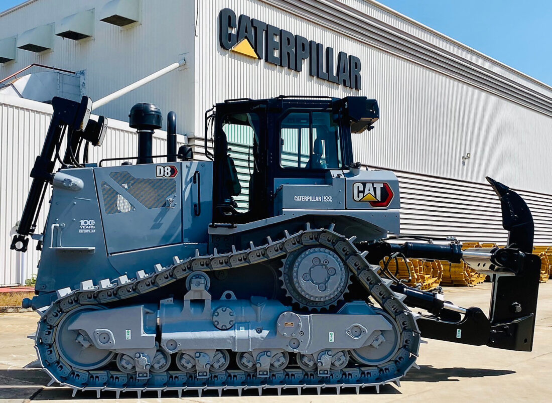 Caterpillar er 100 år i år og det markeres blant annet ved at utvalgte modeller lakkeres i fargen 