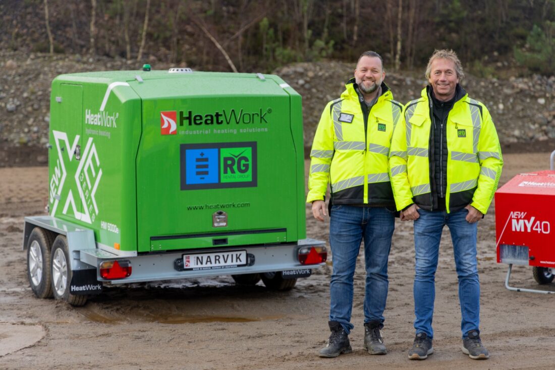 Kjøper mobile varmeverk: Daniel Hole (t.v.), salgssjef i Rental Group, oo Kjell Sæter, forretningsutvikler i Rental Group. (Foto: HeatWork)