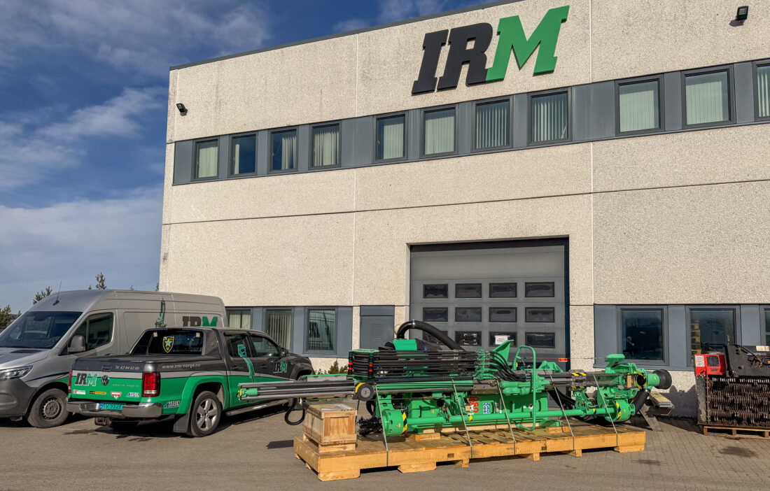 IRM Norge var første Montabert-forhandler til å få den nye CPA 28-050. Modellen er helt ny og overtar for deres mest solgte modell – CPA 250. (Foto: Njål Hagen)