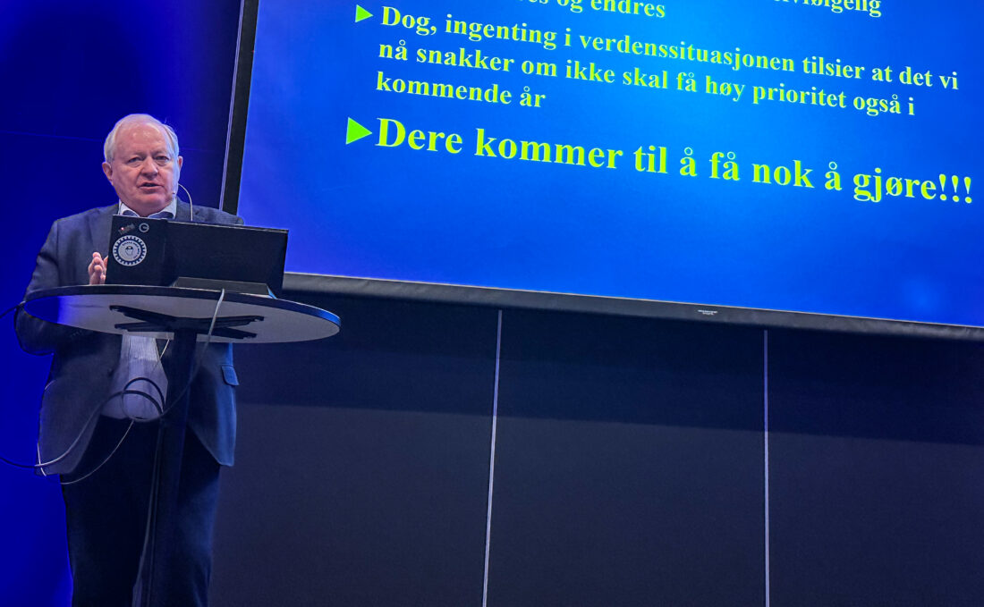 – Vi må bygge opp en infrastruktur som gjør det mulig å flytte militære styrker. Det vil bli behov for å oppgradere jernbane, veier, broer, havner og så videre, sa generalløytnant Arne Bård Dalhaug. (Foto: Runar F. Daler)