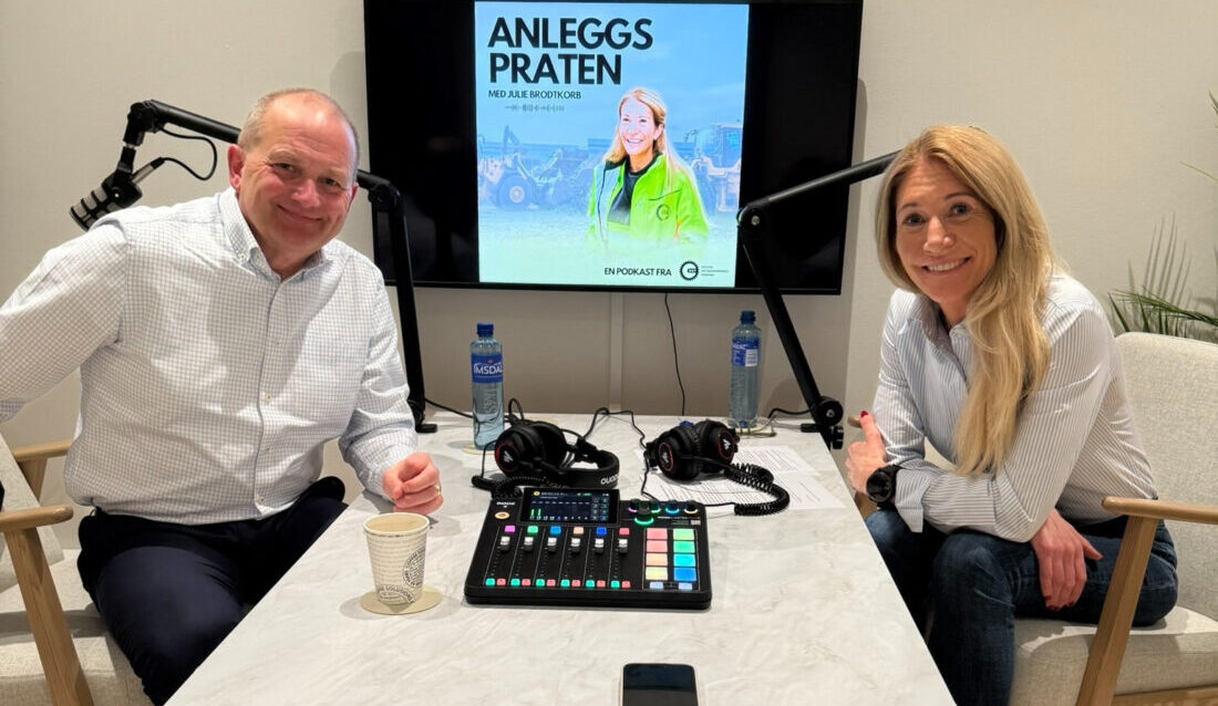 MEF har nå publisert tredje podkasten i serien «Anleggspraten». Her kan du høre MEF-sjefen Julie Brodtkorb i samtale med den tidligere NATO-rådgiveren Gjermund Eide. (Foto: MEF)