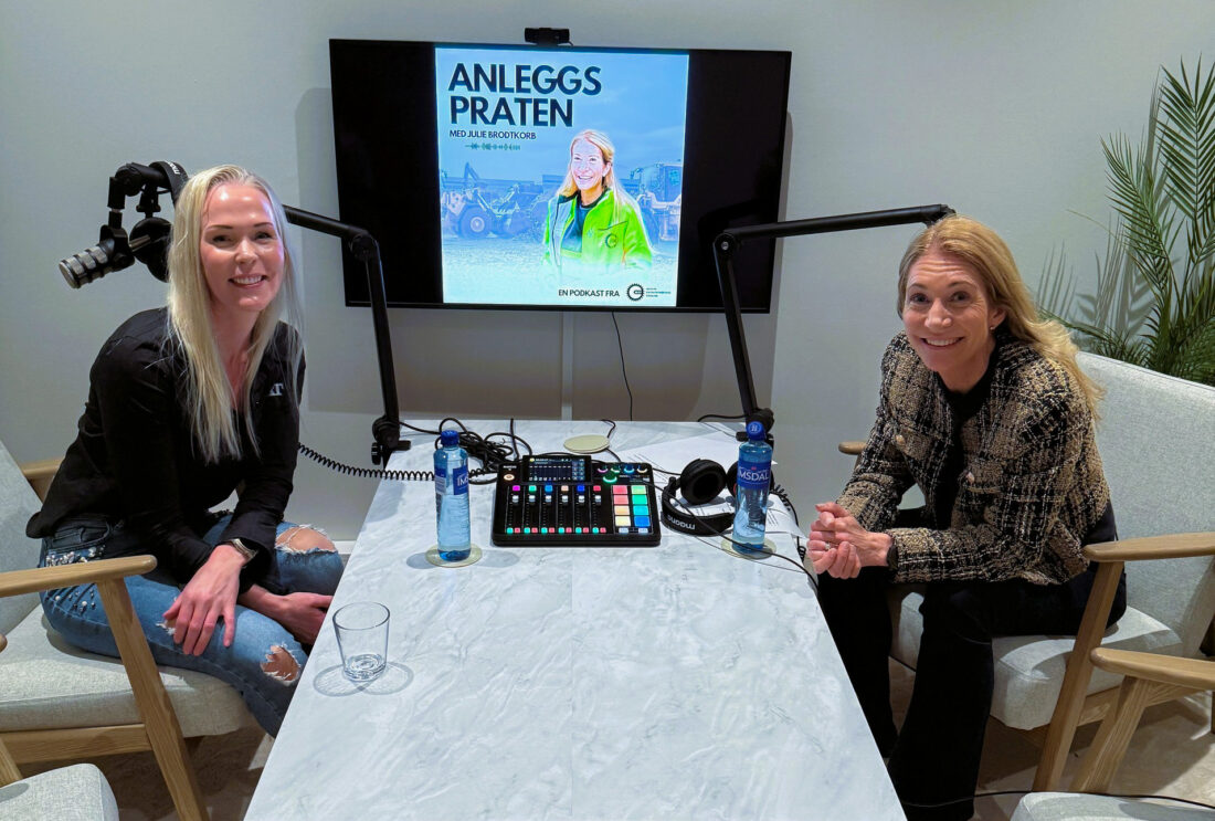 MEF har nå publisert fjerde podkasten i serien «Anleggspraten». Her kan du høre MEF-sjefen Julie Brodtkorb i samtale med Ann-Therese Kristoffersen, daglig leder i BAT. (Foto: MEF)