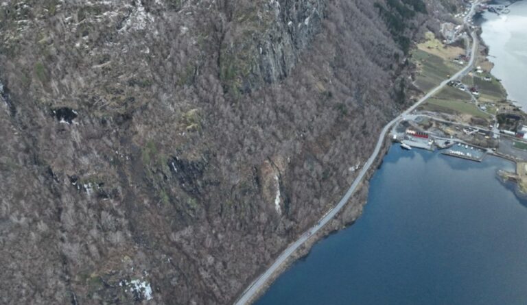 Det er denne strekningen som skal rassikres. (Foto: Statens vegvesen)